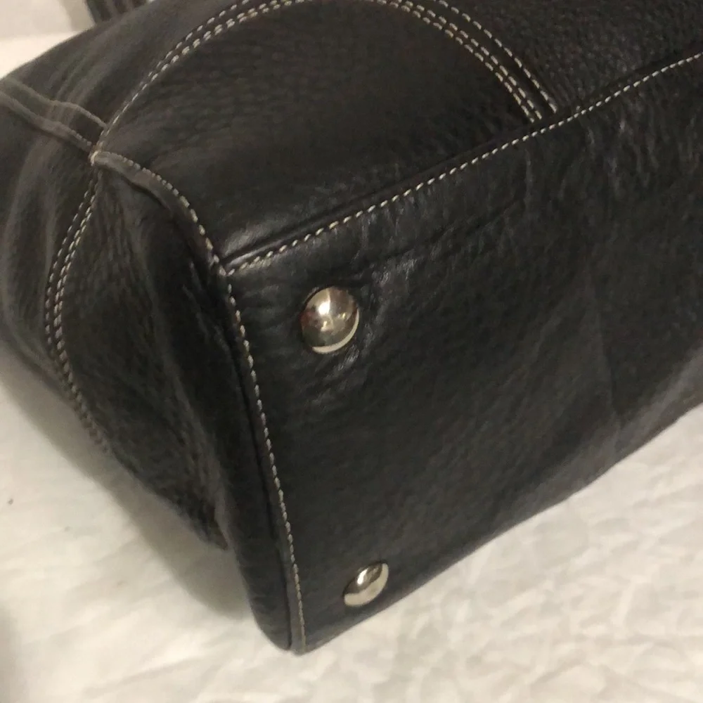 Coach Hamptons Leather Tote Bag - Picture 10 of 13